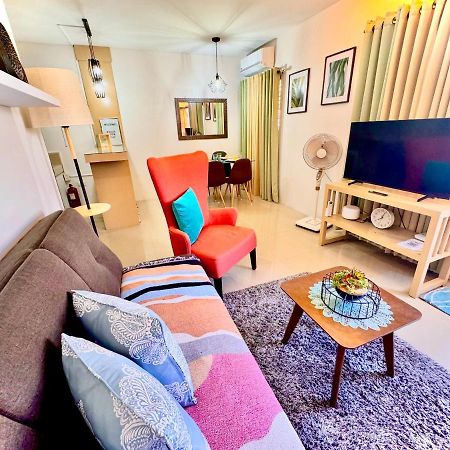 Fully Furnished Apartment With Netflix And Wifi 八打雁 外观 照片